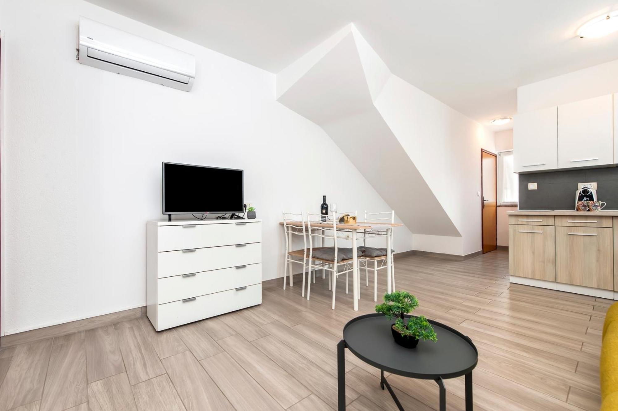 Apartmani Sara-Andrea Rovinj Exterior foto